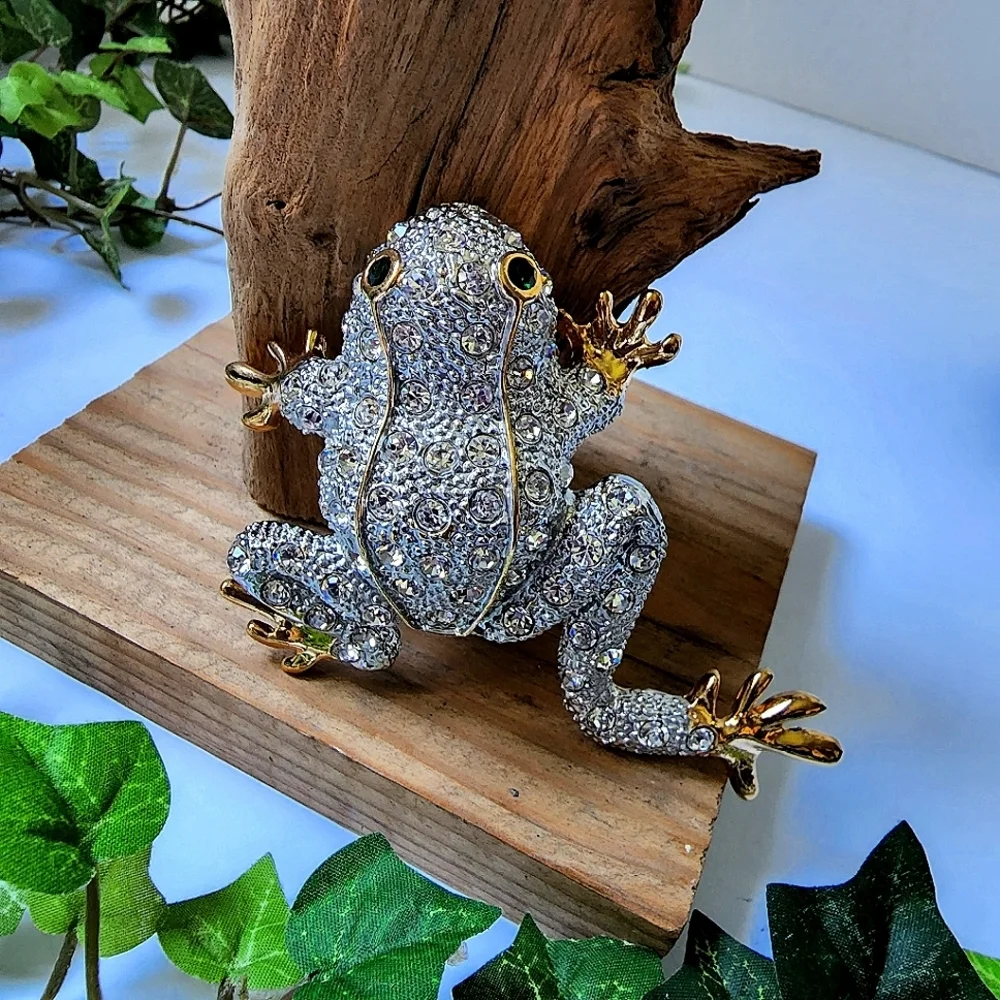 Large Statement Crystal Rhinestone Climbing Frog Brooch Pin